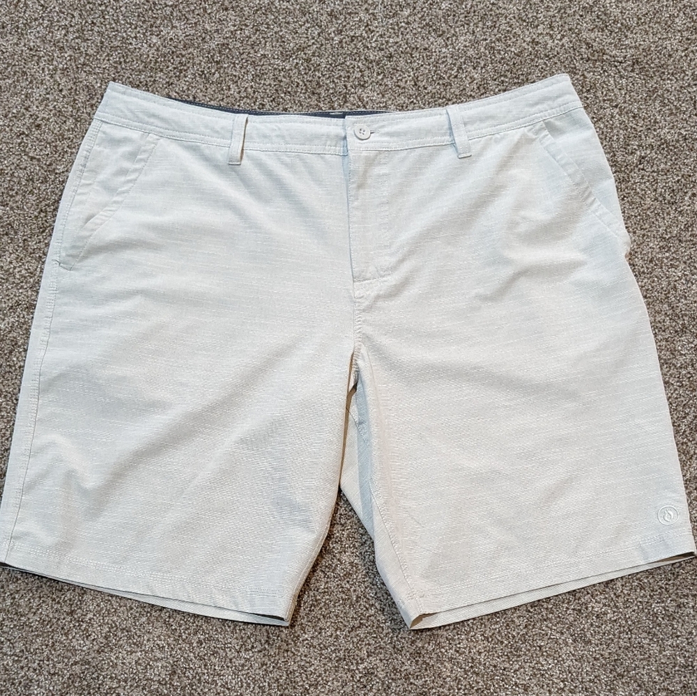 Hang Ten Men's Size 40 Hybrid Light Tan Shorts